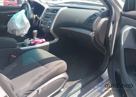 2015 Nissan Altima 2.5 S z USA, uszkodzony, nr VIN 1N4AL3AP7FN373871